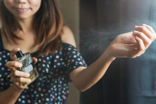 استفاده از عطر و ادکلن در دوران بارداری