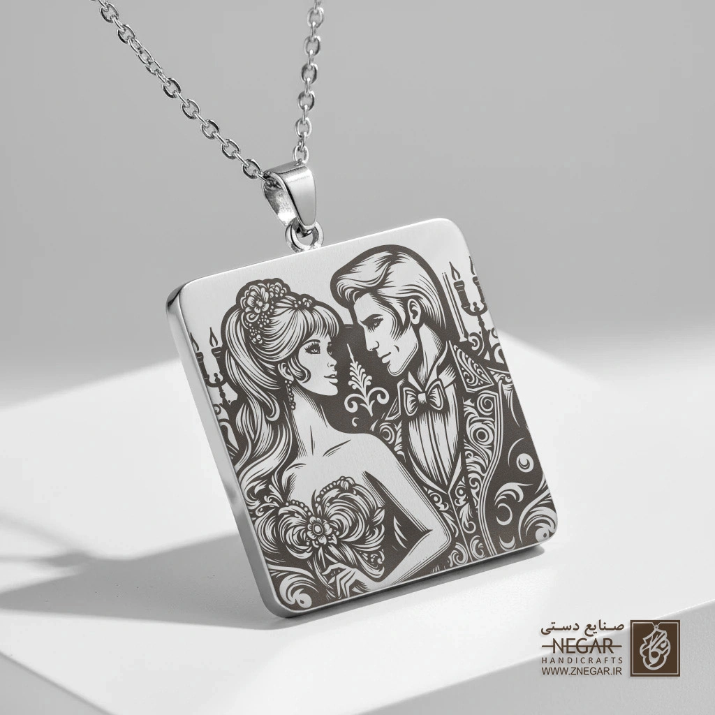 گردنبند طرح زوج باربی و کن (Barbie & Ken) (حکاکی لیزری فایبر، مدل قاب مربع) کد 500200