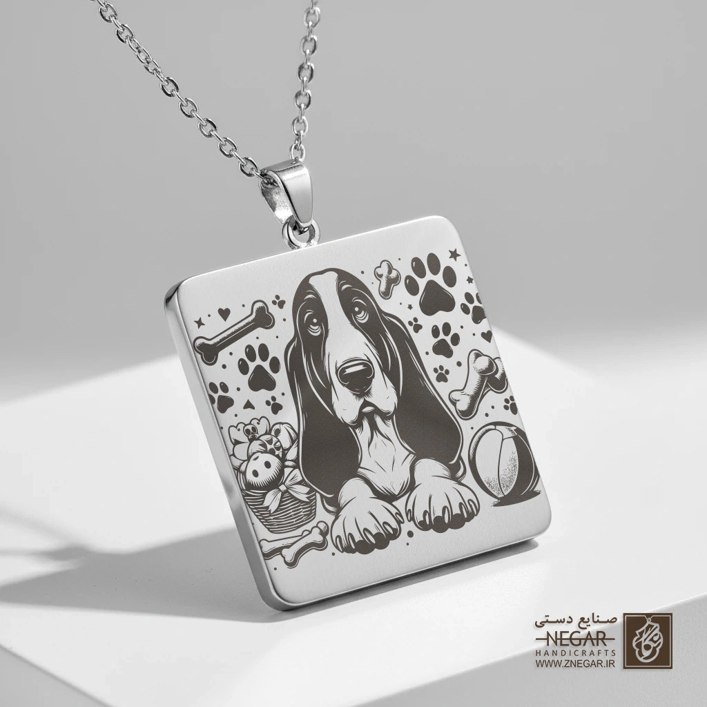 گردنبند طرح سگ نژاد باست هاند (Basset Hound) (حکاکی لیزری فایبر، مدل قاب مربع) کد 500208