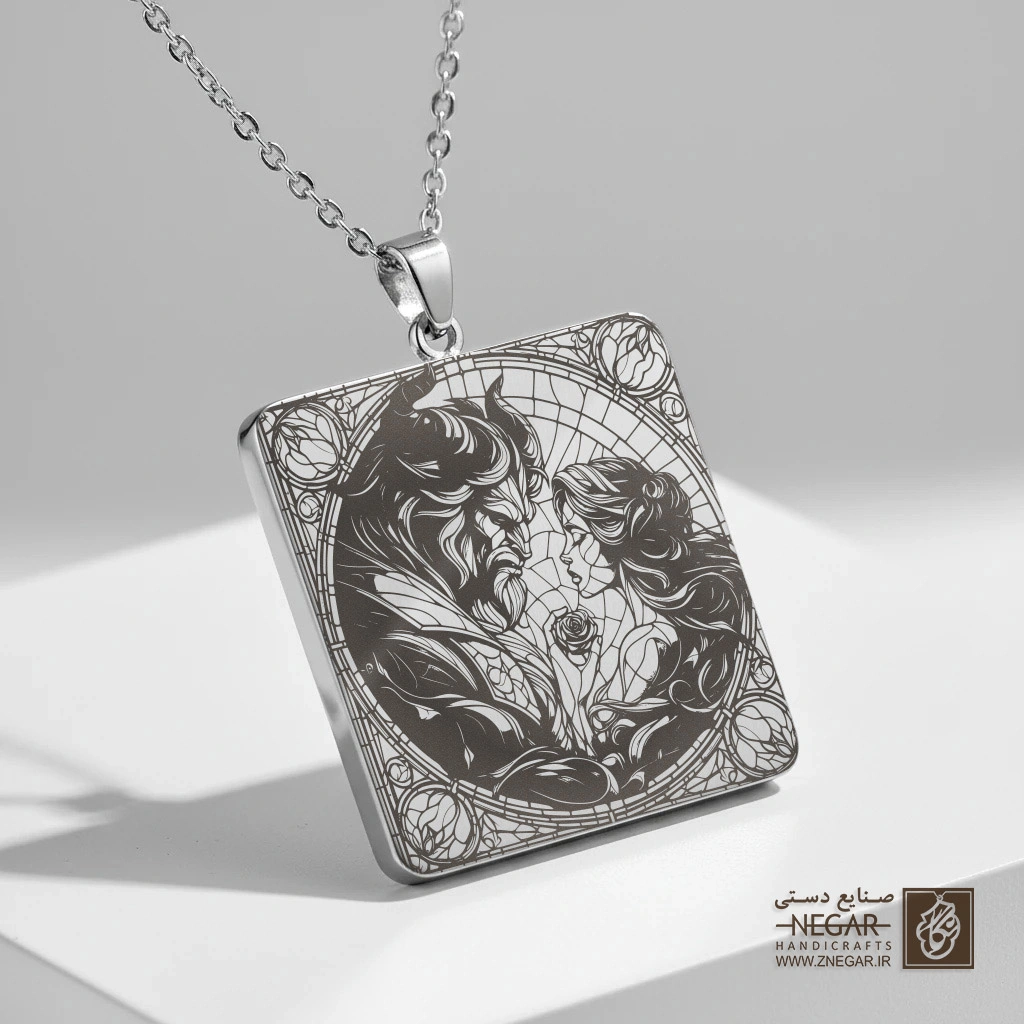 گردنبند طرح پرتره هنری بل (دلبر) (حکاکی لیزری فایبر، مدل قاب مربع) کد 500275