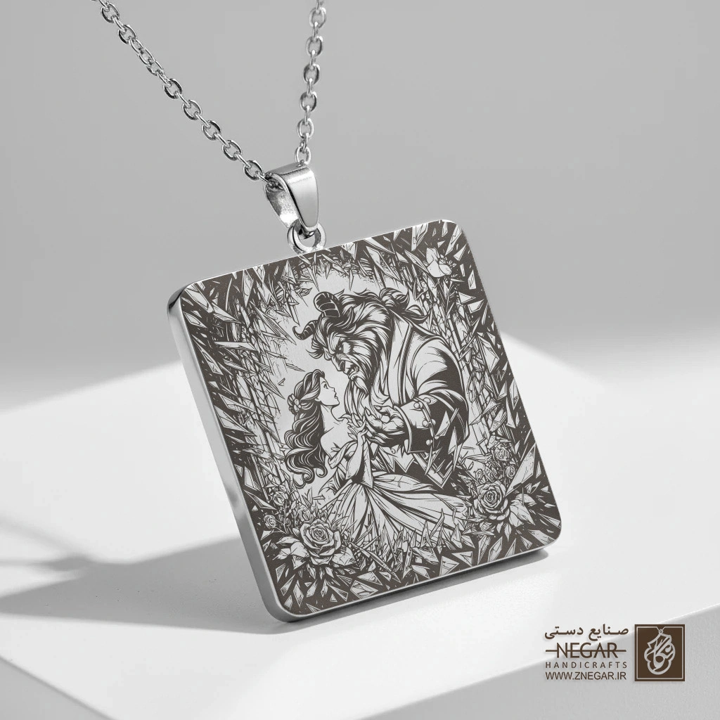 گردنبند طرح بل و کتاب و رز (حکاکی لیزری فایبر، مدل قاب مربع) کد 500331
