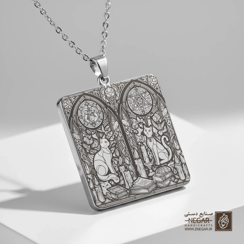 گردنبند طرح گربه در پنجره استیند گلس (حکاکی لیزری فایبر، مدل قاب مربع) کد 500527