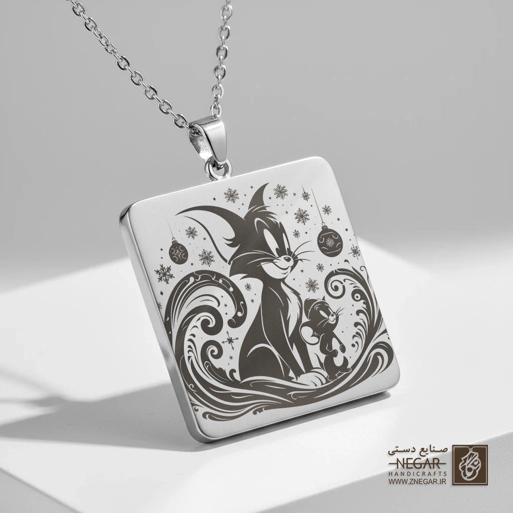 گردنبند طرح تام و جری (کریسمس) (حکاکی لیزری فایبر، مدل قاب مربع) کد 500669