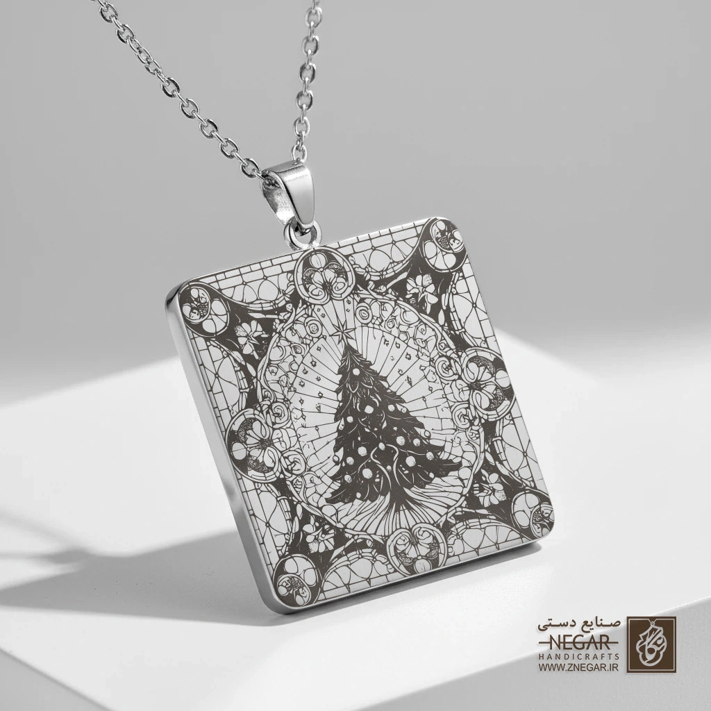 گردنبند طرح درخت کریسمس فانتزی (حکاکی لیزری فایبر، مدل قاب مربع) کد 500679