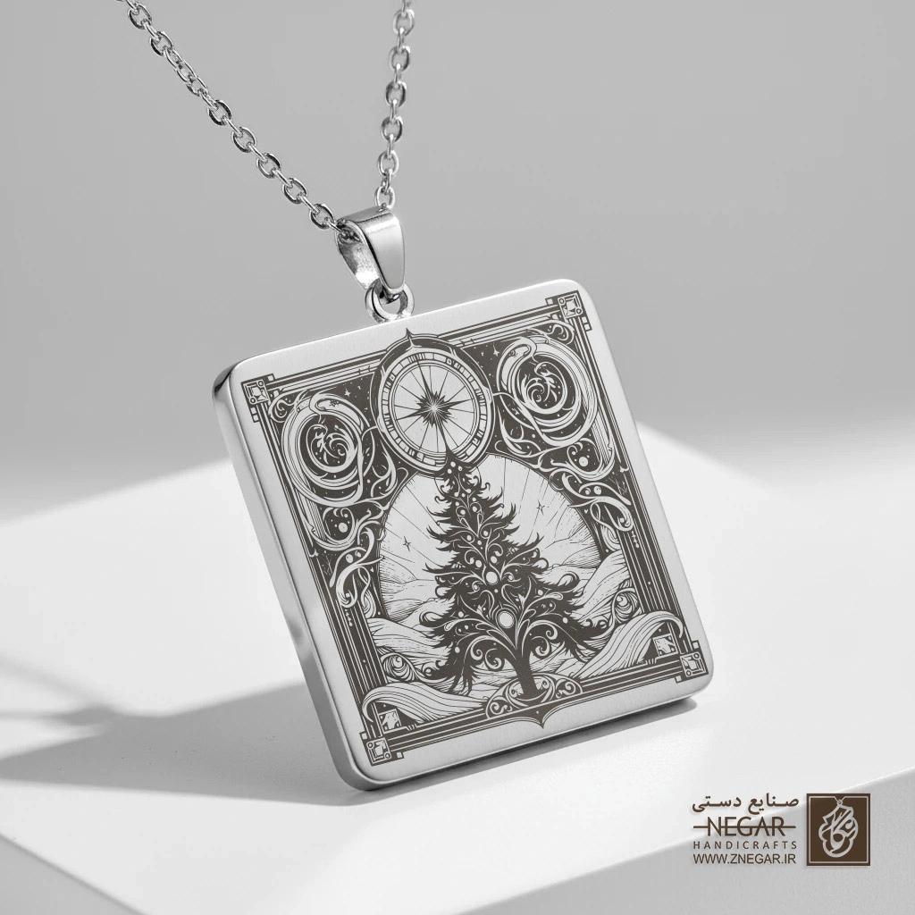 گردنبند طرح درخت کریسمس و کادر تزیینی (حکاکی لیزری فایبر، مدل قاب مربع) کد 500680