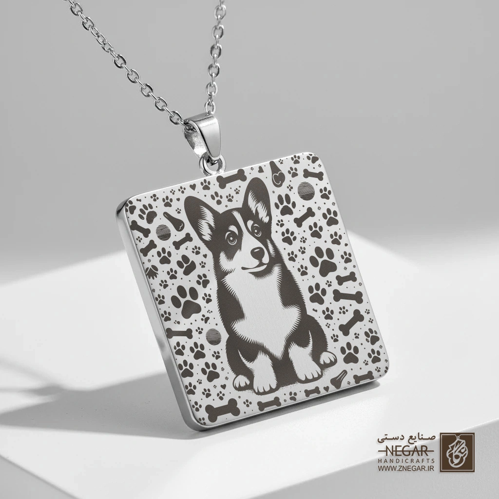 گردنبند طرح سگ کورگی نشسته (حکاکی لیزری فایبر، مدل قاب مربع) کد 500734