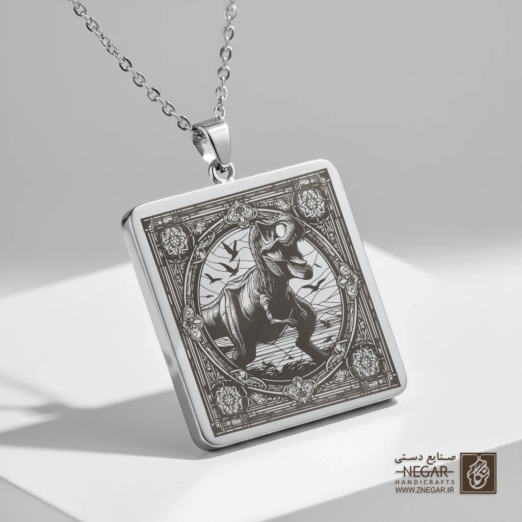 گردنبند طرح اسکلت دایناسور تزیینی (حکاکی لیزری فایبر، مدل قاب مربع) کد 500960