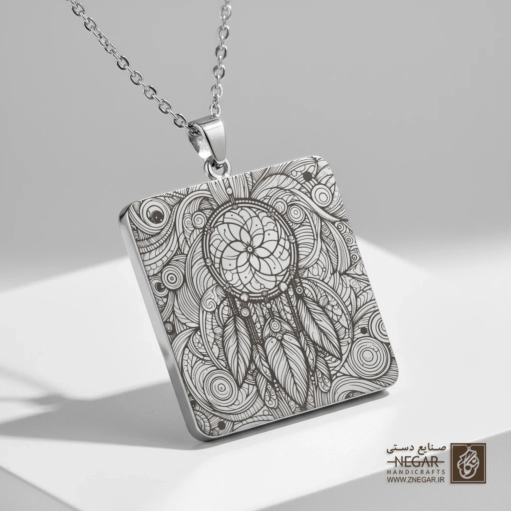 گردنبند طرح دریم کچر (Dream Catcher) (حکاکی لیزری فایبر، مدل قاب مربع) کد 501051