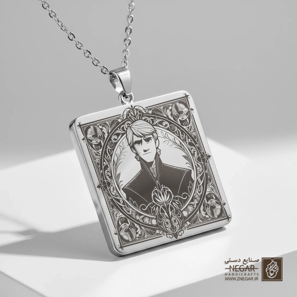 گردنبند طرح کریستوف کلاسیک (حکاکی لیزری فایبر، مدل قاب مربع) کد 501356