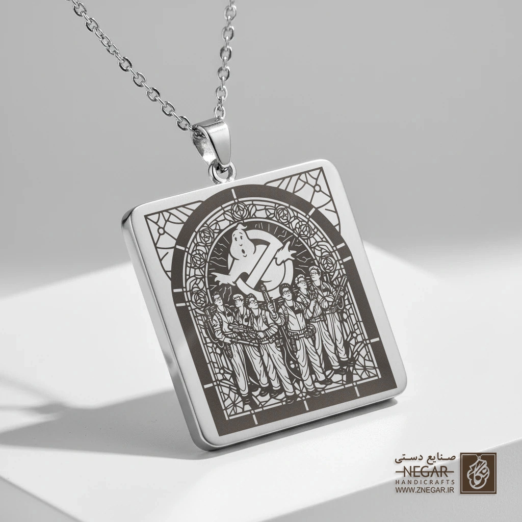 گردنبند طرح شکارچیان روح (قاب طاقی) (حکاکی لیزری فایبر، مدل قاب مربع) کد 501431