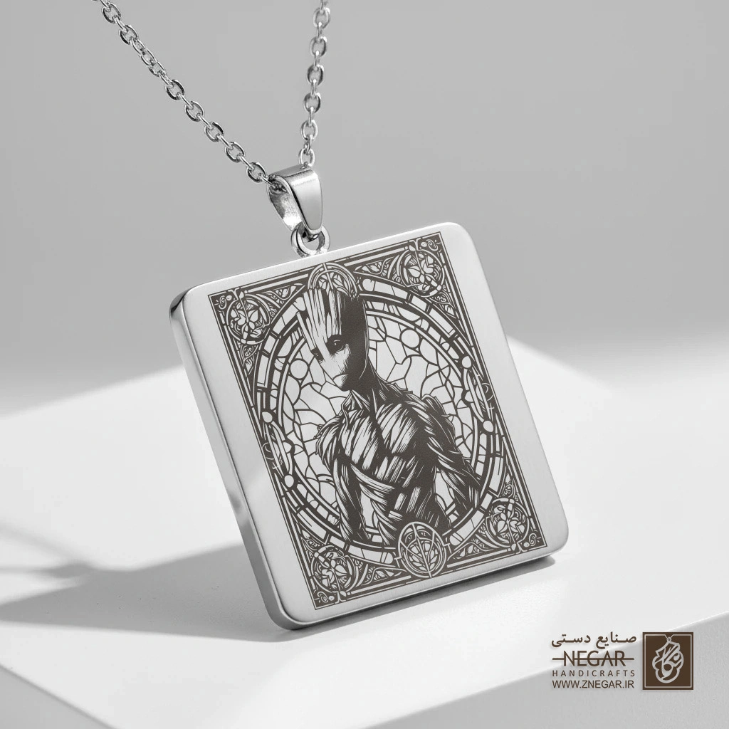 گردنبند طرح گروت مبارز (حکاکی لیزری فایبر، مدل قاب مربع) کد 501570
