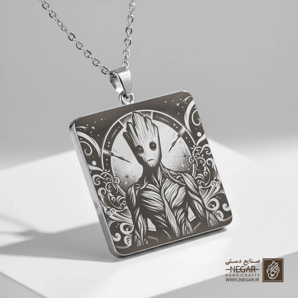 گردنبند طرح گروت در کادر ماندالا (حکاکی لیزری فایبر، مدل قاب مربع) کد 501571
