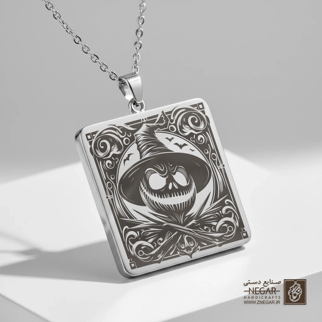 گردنبند طرح جک اسکلینگتون و سالی (حکاکی لیزری فایبر، مدل قاب مربع) کد 501643