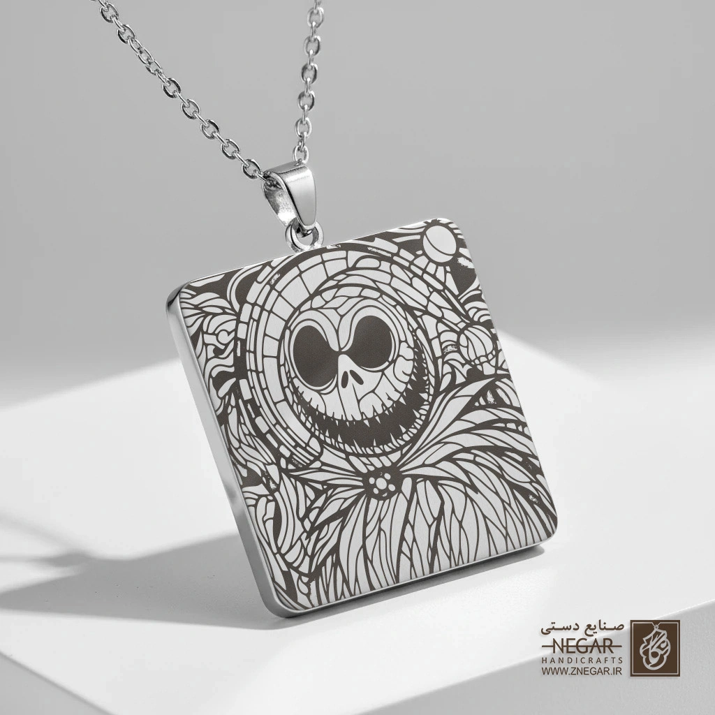 گردنبند طرح چهره جک اسکلینگتون ماندالا (حکاکی لیزری فایبر، مدل قاب مربع) کد 501647