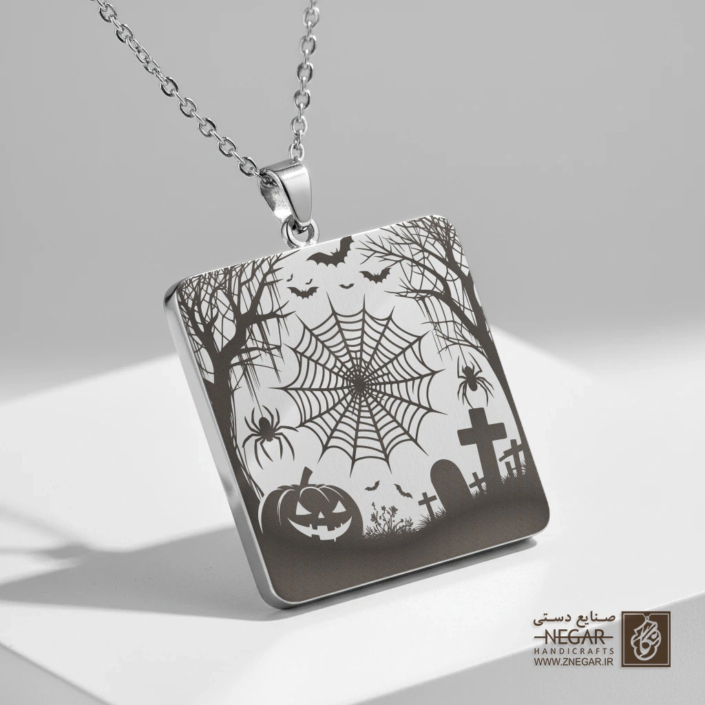 گردنبند طرح قبرستان و تار عنکبوت (حکاکی لیزری فایبر، مدل قاب مربع) کد 501705