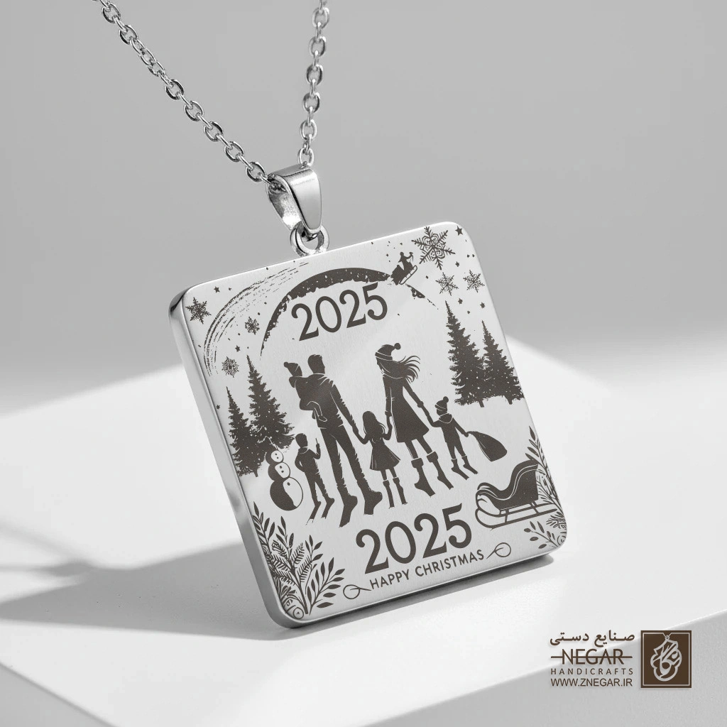 گردنبند طرح کودکان و سال نو  (حکاکی لیزری فایبر، مدل قاب مربع) کد 501766