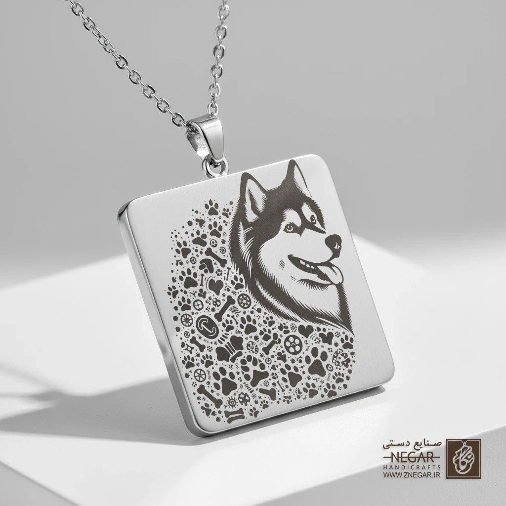 گردنبند طرح سر هاسکی هنری (حکاکی لیزری فایبر، مدل قاب مربع) کد 501927