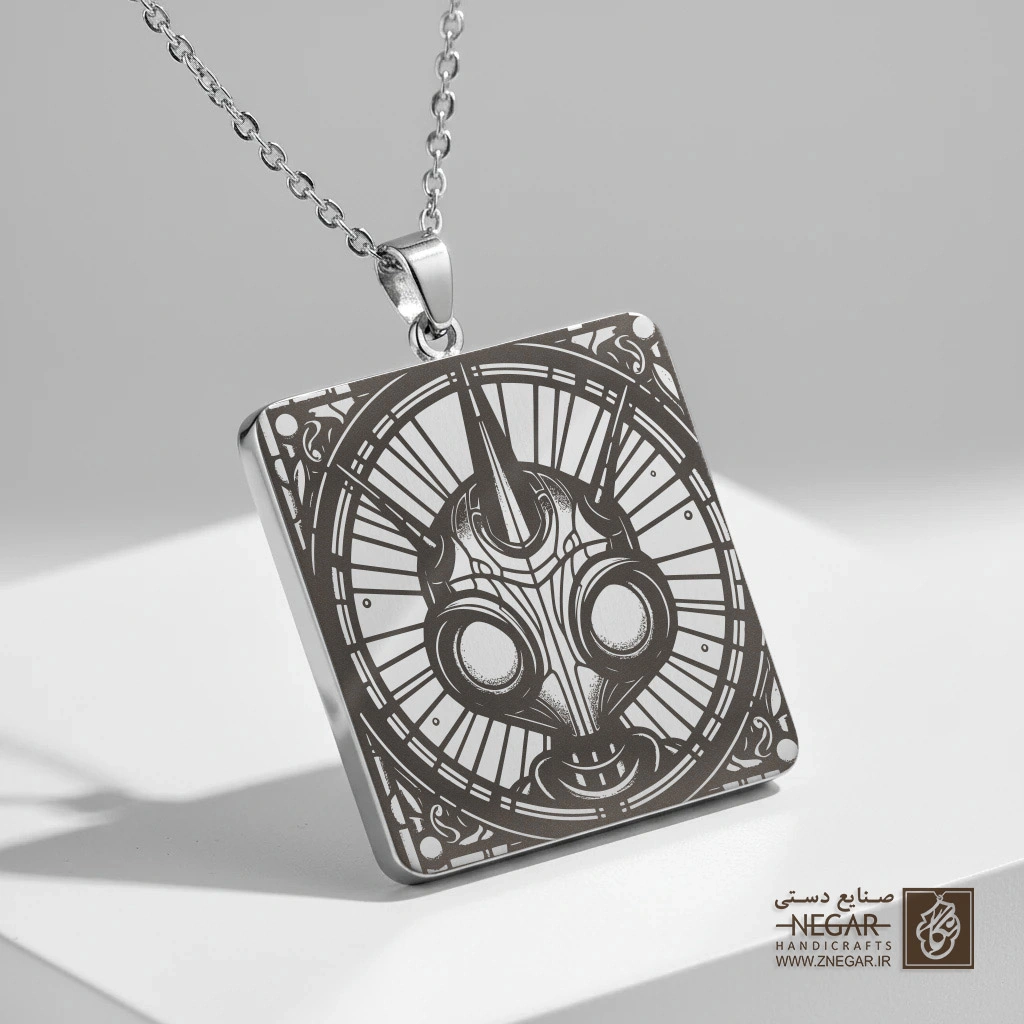 گردنبند طرح انیمه Invader Zim (حکاکی لیزری فایبر، مدل قاب مربع) کد 501949