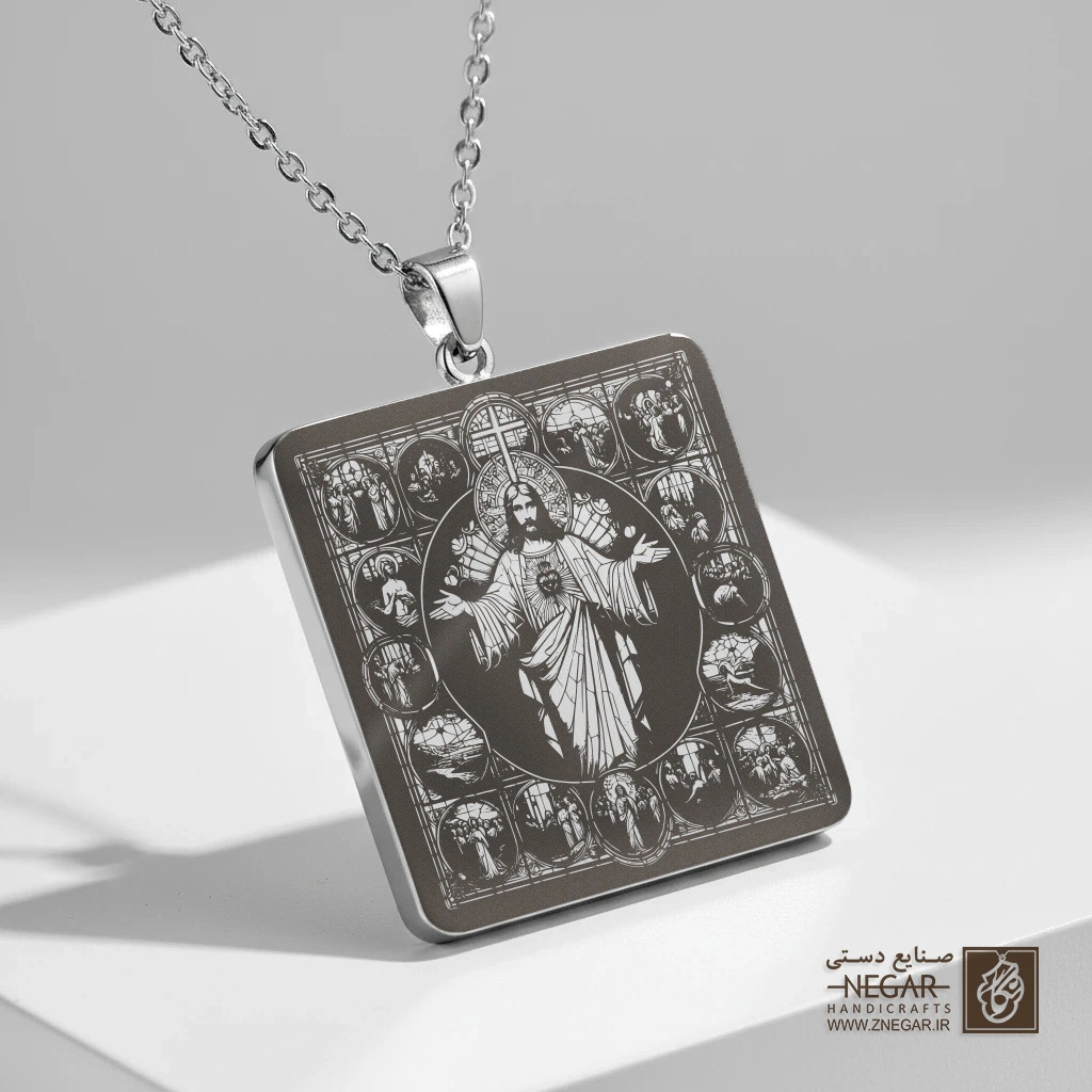 گردنبند طرح عیسی مسیح (حکاکی لیزری فایبر، مدل قاب مربع) کد 502005