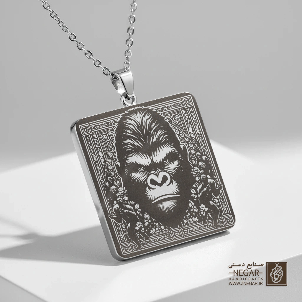 گردنبند طرح چهره گوریل رئالیسم (حکاکی لیزری فایبر، مدل قاب مربع) کد 502062