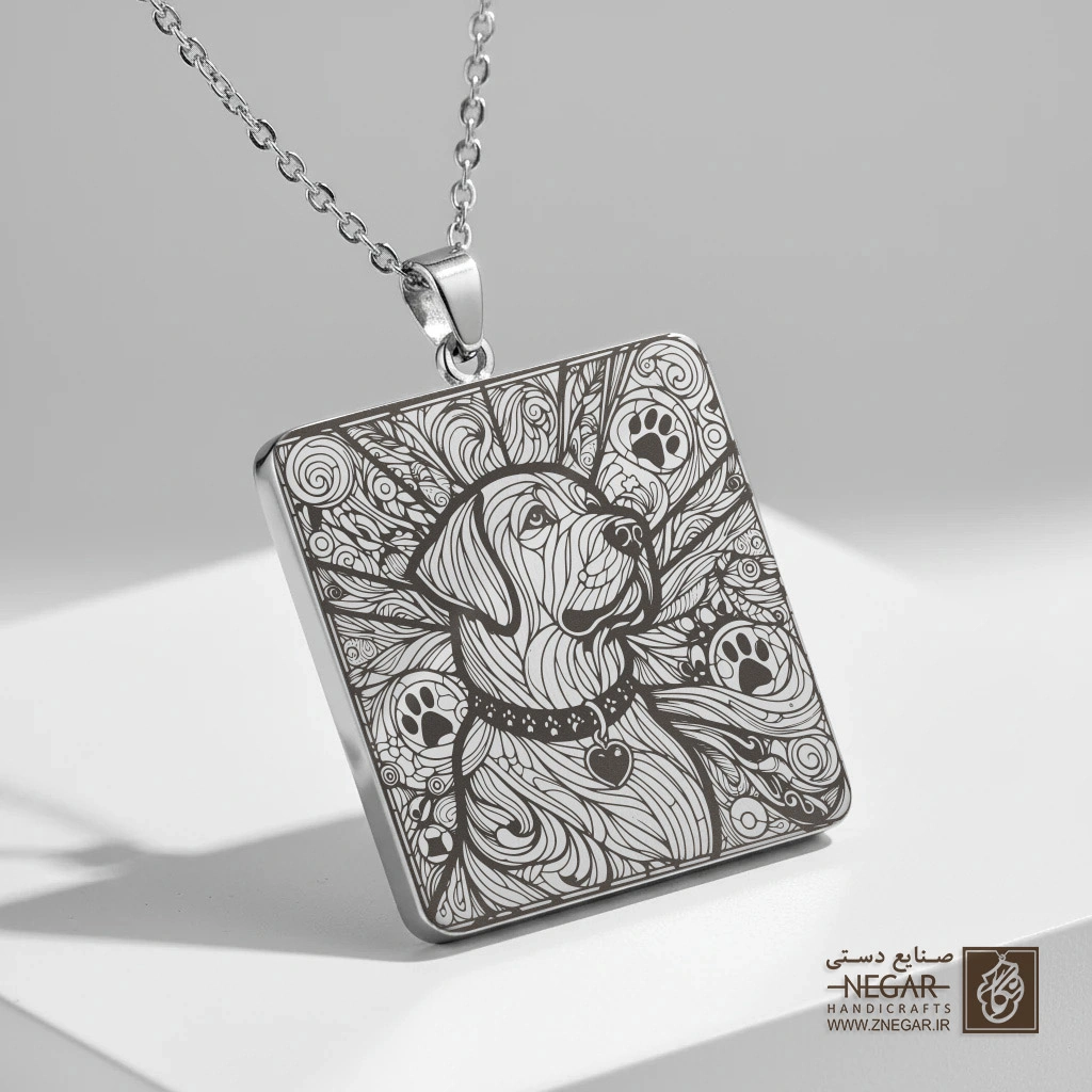 گردنبند طرح سگ لابرادور وفادار (حکاکی لیزری فایبر، مدل قاب مربع) کد 502076