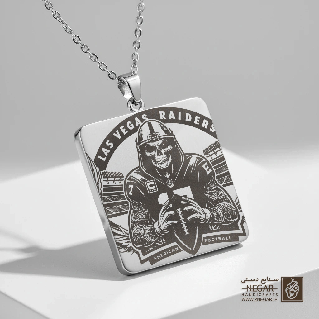 گردنبند طرح حماسی Raiders (اسکلت) (حکاکی لیزری فایبر، مدل قاب مربع) کد 502094