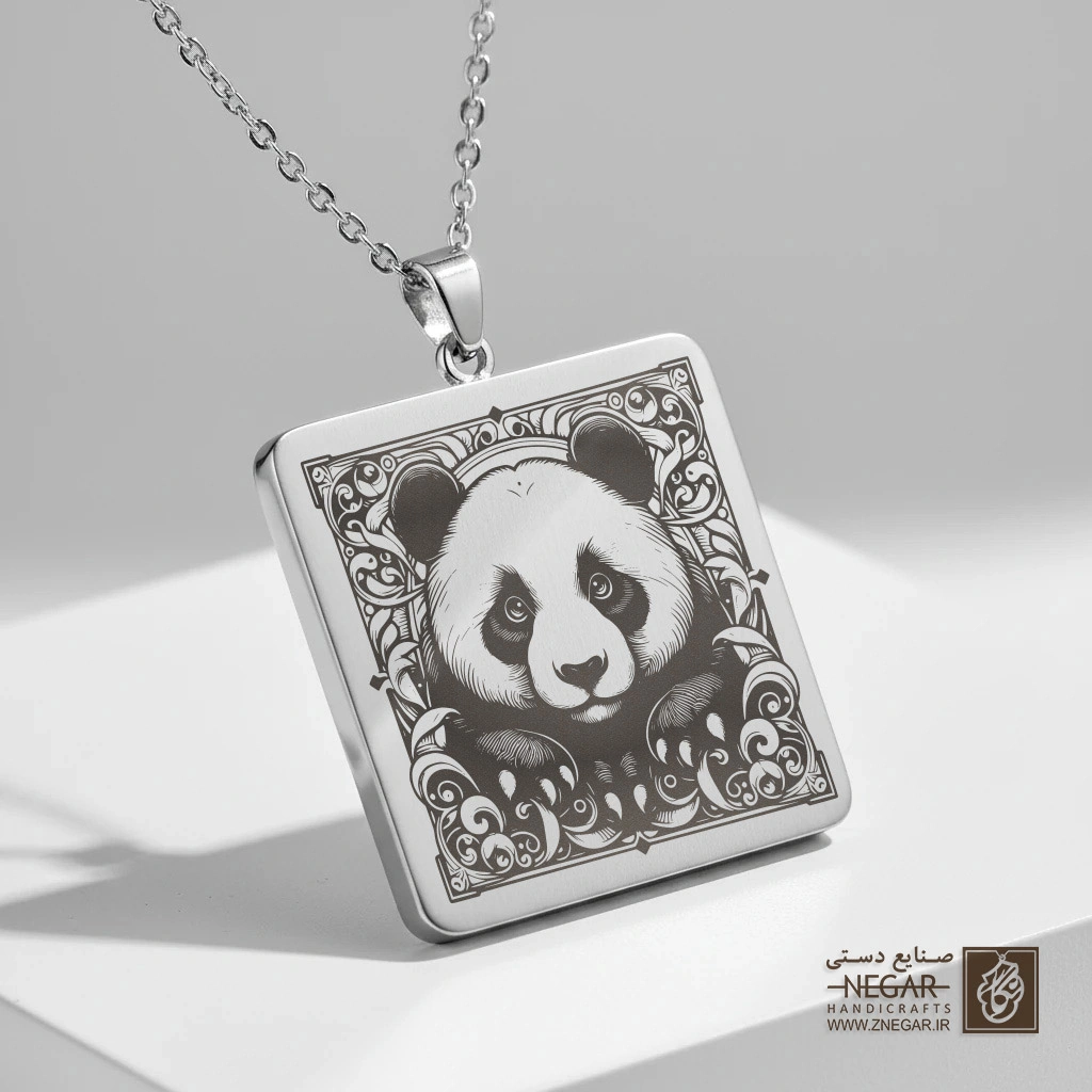 گردنبند طرح پاندا در قاب مربعی (حکاکی لیزری فایبر، مدل قاب مربع) کد 502535