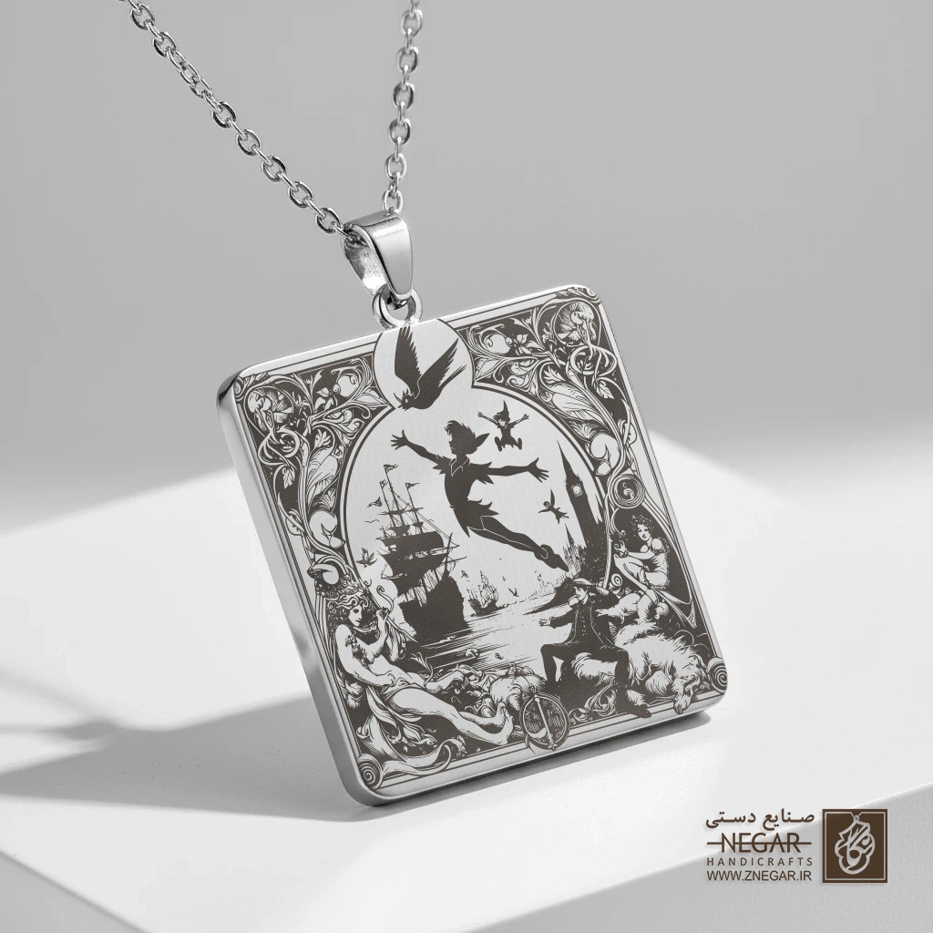 گردنبند طرح پیتر پن در لندن (حکاکی لیزری فایبر، مدل قاب مربع) کد 502605