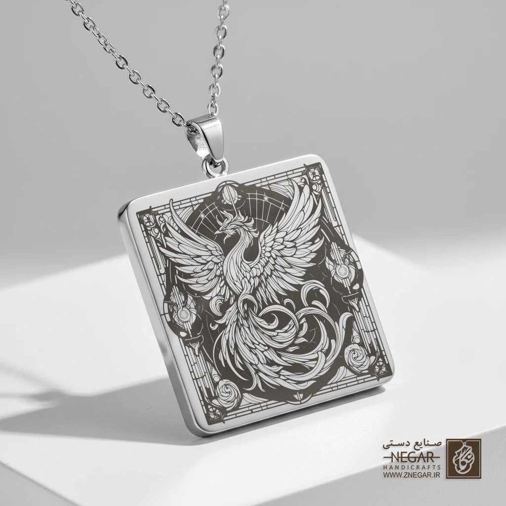 گردنبند طرح ققنوس و خورشید (حکاکی لیزری فایبر، مدل قاب مربع) کد 502622
