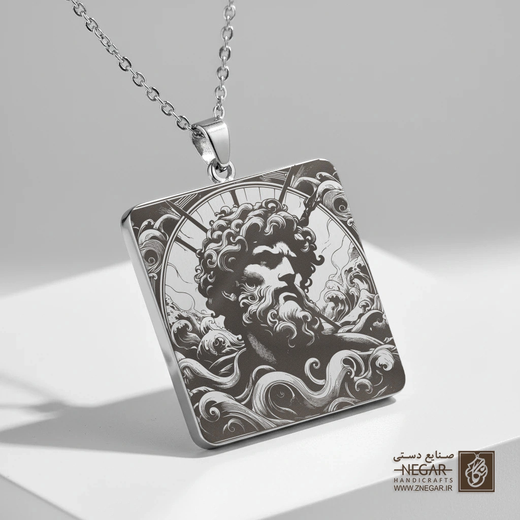 گردنبند طرح پوزئیدون - قاب کلاسیک دایره (حکاکی لیزری فایبر، مدل قاب مربع) کد 502722
