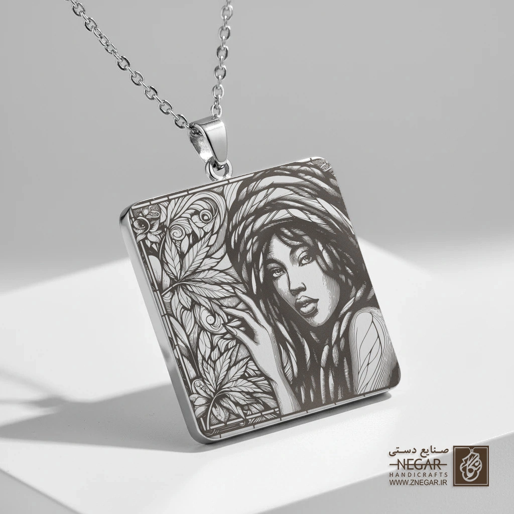 گردنبند طرح زن راستا در باغ (حکاکی لیزری فایبر، مدل قاب مربع) کد 502821