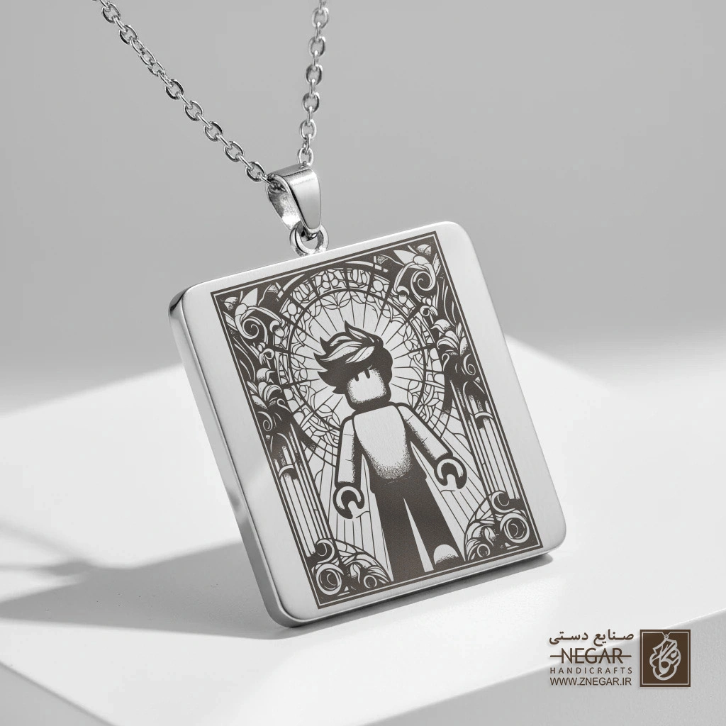 گردنبند طرح روبلاکس - فیگور ایستاده (حکاکی لیزری فایبر، مدل قاب مربع) کد 502852
