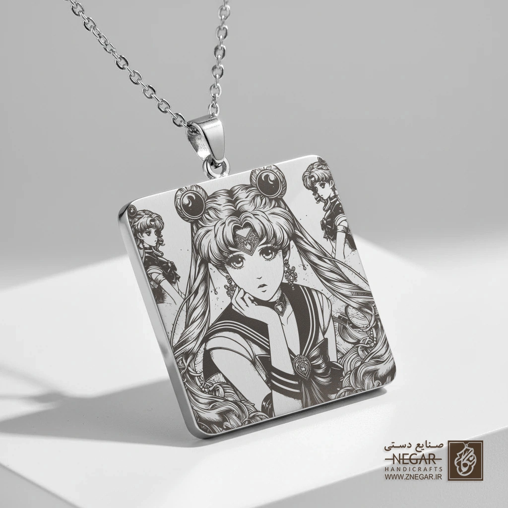 گردنبند طرح سیلور مون (Sailor Moon) (حکاکی لیزری فایبر، مدل قاب مربع) کد 502897