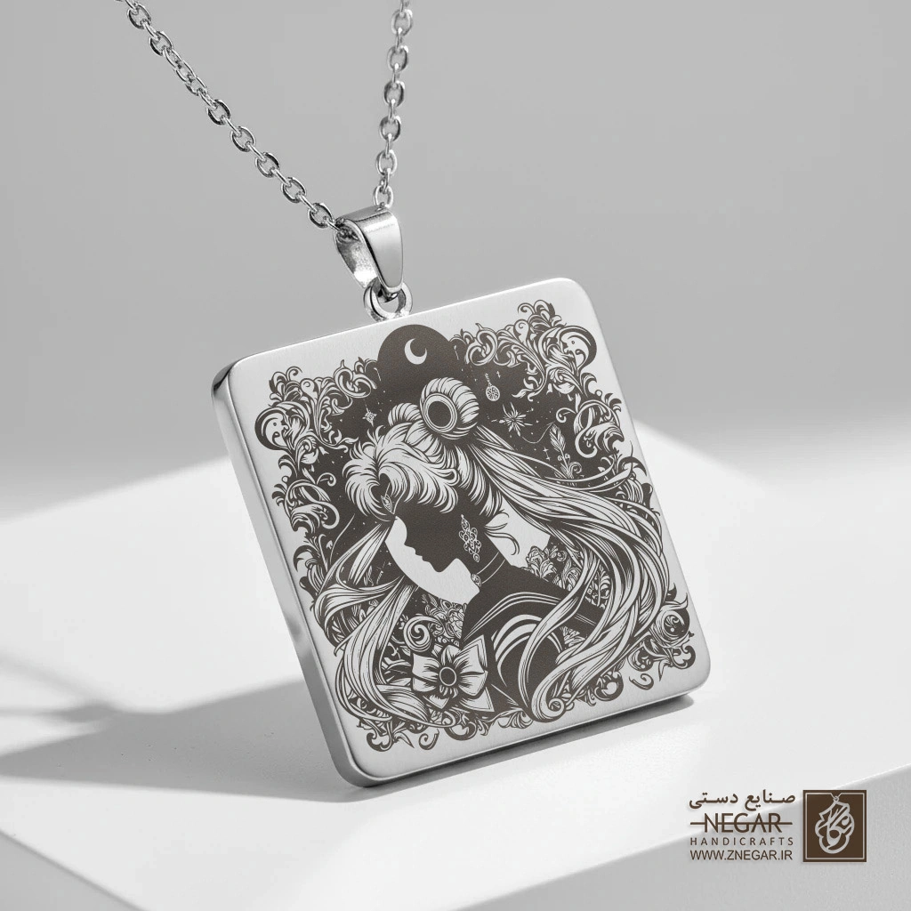 گردنبند طرح سیلور مون - قاب گل‌دار (حکاکی لیزری فایبر، مدل قاب مربع) کد 502900