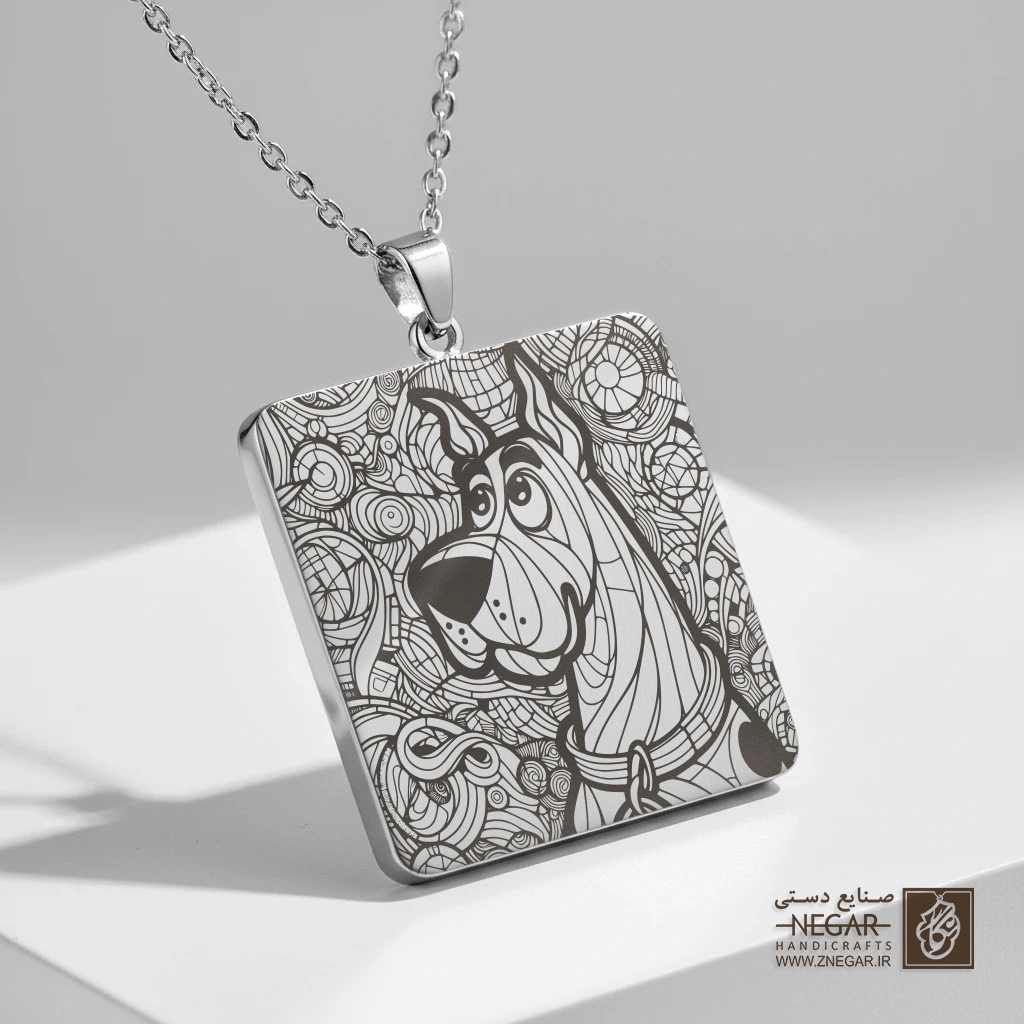 گردنبند طرح چهره اسکوبی دو (حکاکی لیزری فایبر، مدل قاب مربع) کد 502942
