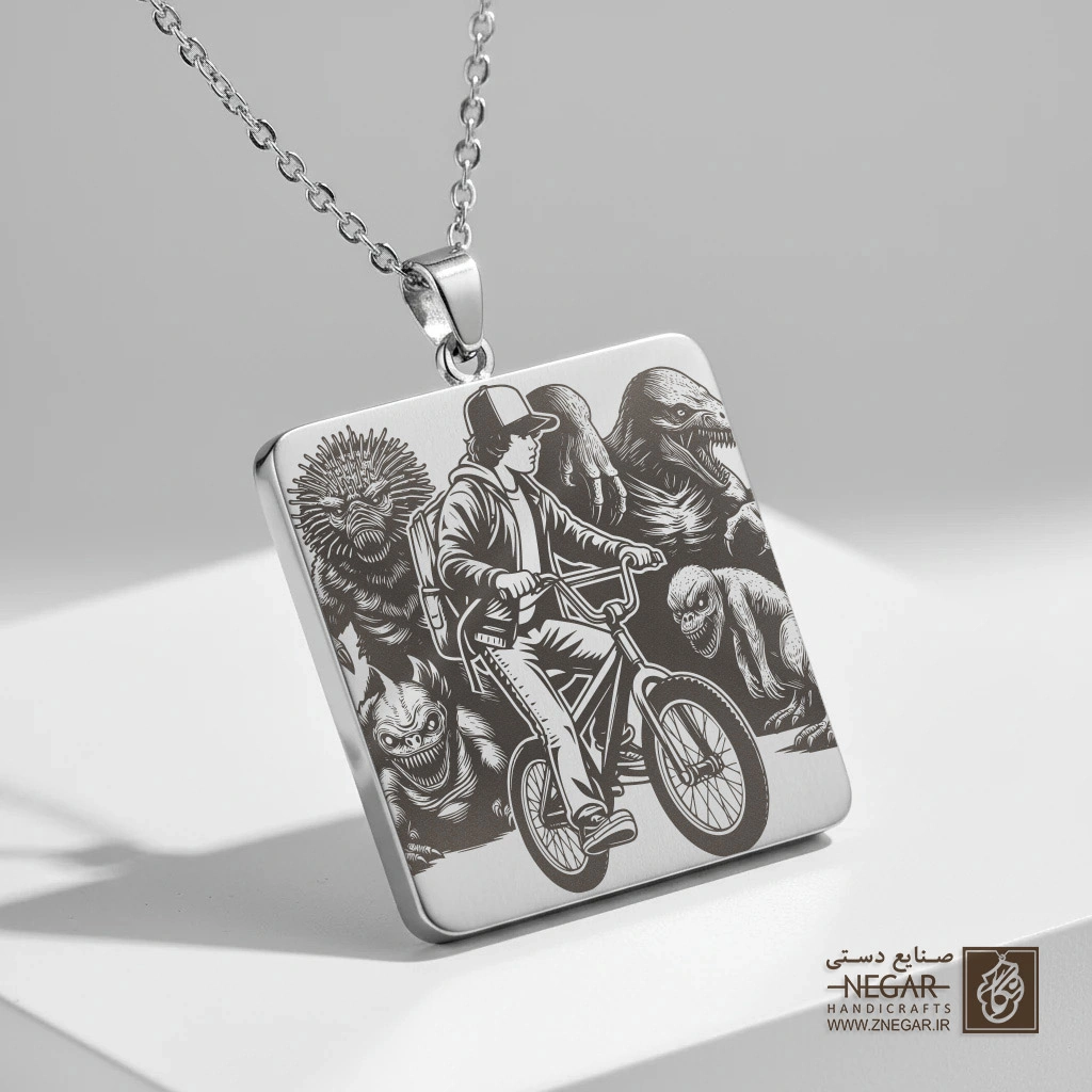 گردنبند طرح مایک و هیولای دنیای وارونه (حکاکی لیزری فایبر، مدل قاب مربع) کد 503438