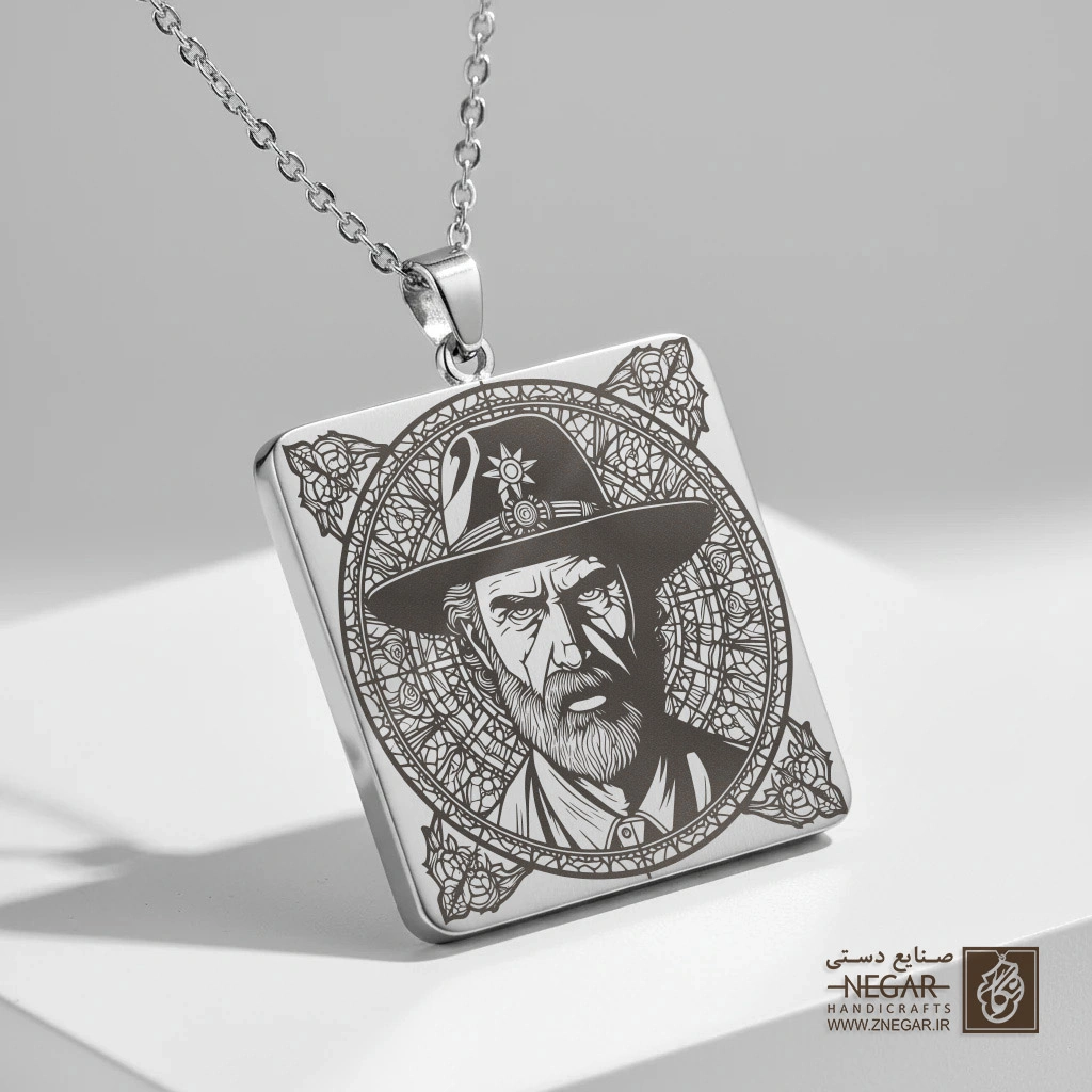 گردنبند طرح کلانتر ریک گرایمز (The Sheriff) (حکاکی لیزری فایبر، مدل قاب مربع) کد 503709