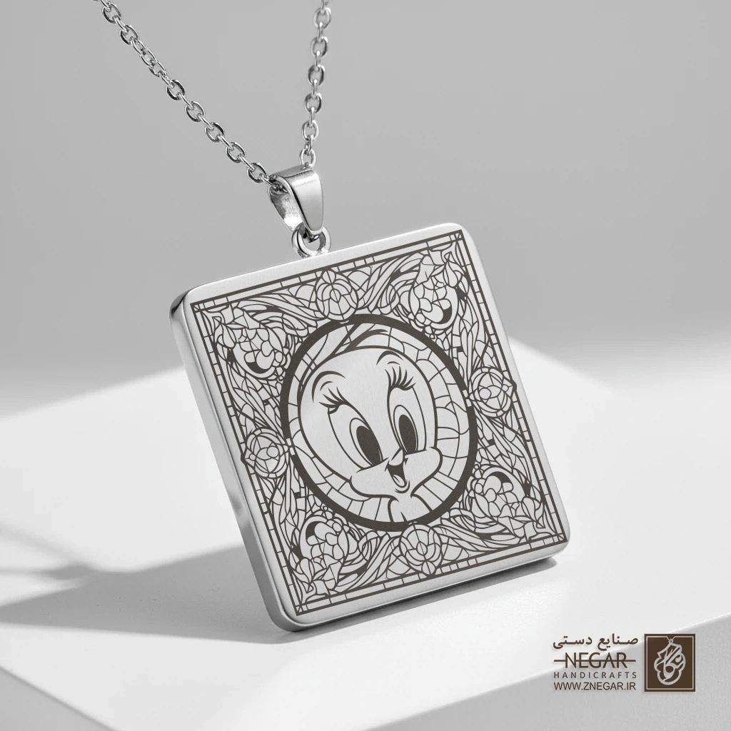 گردنبند طرح توئیتی (Tweety Bird) در قاب دایره (حکاکی لیزری فایبر، مدل قاب مربع) کد 503713