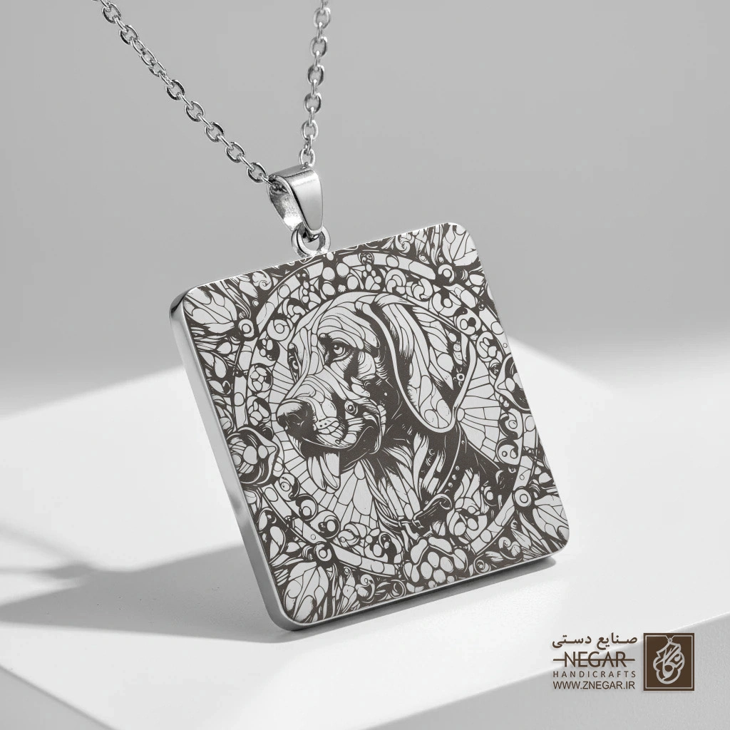 گردنبند طرح سگ وایمارانر با قاب پرجزئیات (حکاکی لیزری فایبر، مدل قاب مربع) کد 503803