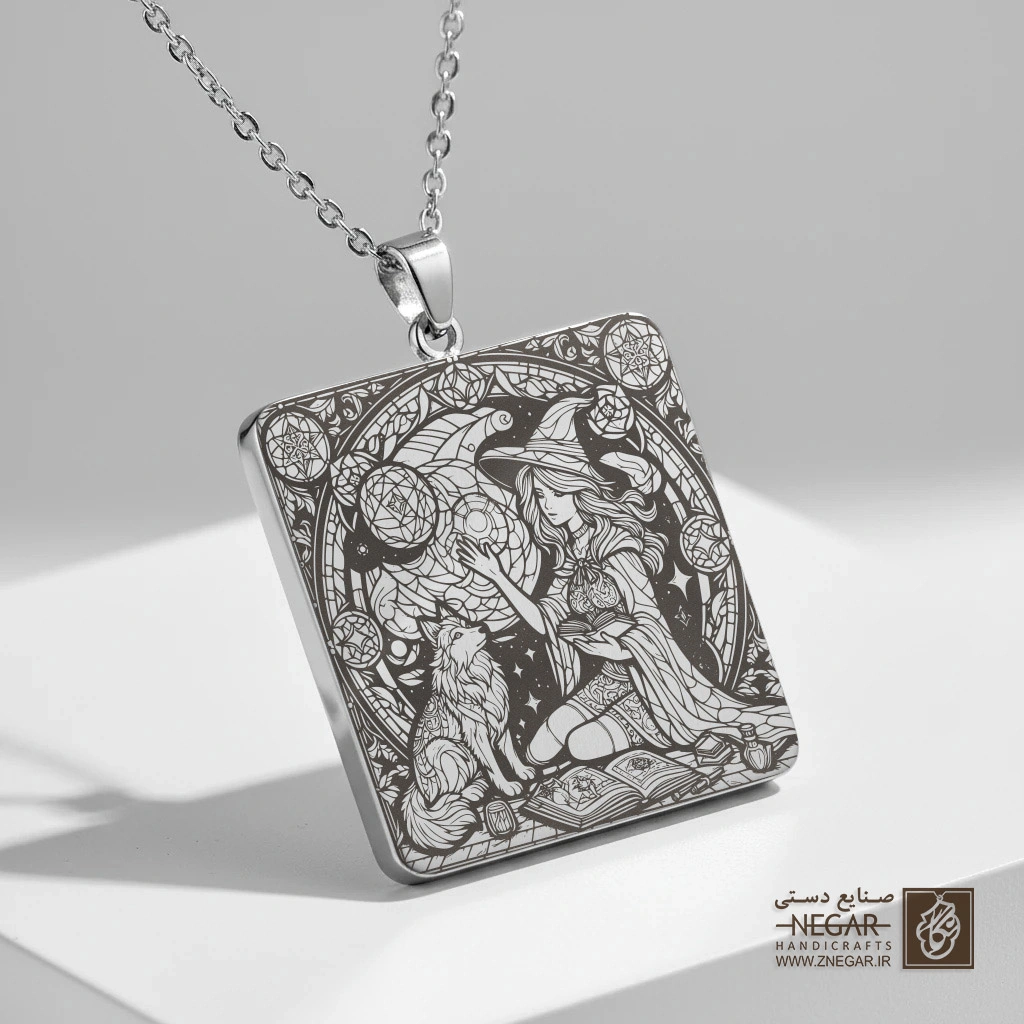 گردنبند طرح جادوگر و گربه سیاه (حکاکی لیزری فایبر، مدل قاب مربع) کد 503839