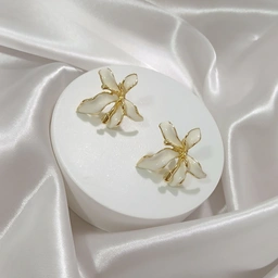 گوشواره میناکاری میخی گلبرگ