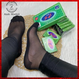 جوراب زنانه و ساق کوتاه