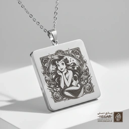 گردنبند طرح پری دریایی متفکر (آریل) (حکاکی لیزری فایبر، مدل قاب مربع) کد 500105