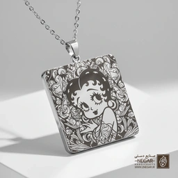 گردنبند طرح بتی بوپ نشسته (حکاکی لیزری فایبر، مدل قاب مربع) کد 500394