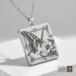 گردنبند طرح پروانه در قاب گل (حکاکی لیزری فایبر، مدل قاب مربع) کد 500458