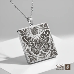گردنبند طرح پروانه و نقوش دایره (حکاکی لیزری فایبر، مدل قاب مربع) کد 500463