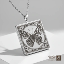 گردنبند طرح پروانه بوهمین (حکاکی لیزری فایبر، مدل قاب مربع) کد 500472