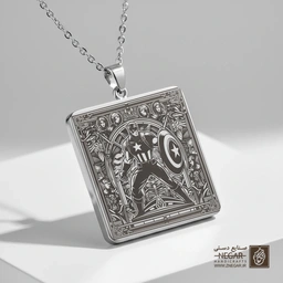 گردنبند طرح کاپیتان آمریکا و سپر (حکاکی لیزری فایبر، مدل قاب مربع) کد 500491