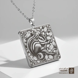 گردنبند طرح سنجاب و میوه بلوط (حکاکی لیزری فایبر، مدل قاب مربع) کد 500594