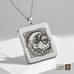 گردنبند طرح کراکس در شب مهتابی (حکاکی لیزری فایبر، مدل قاب مربع) کد 500755